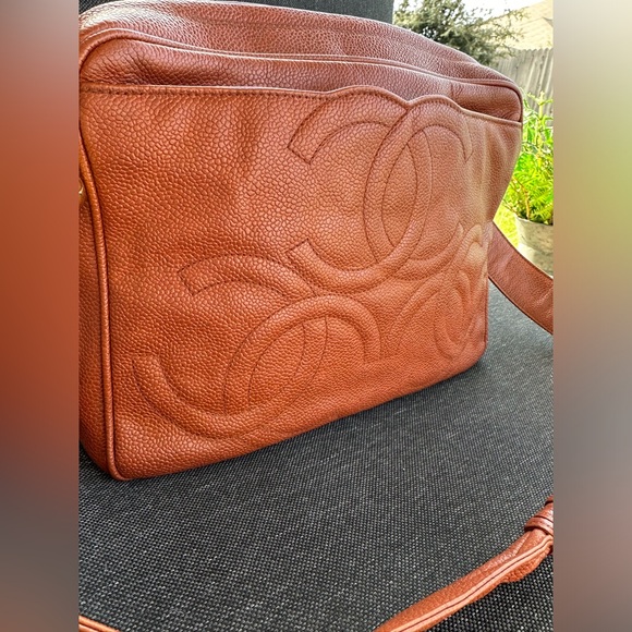 CHANEL triple C - rare vintage BROWN LOGO MESSENGER BAG - Picture 5 of 15